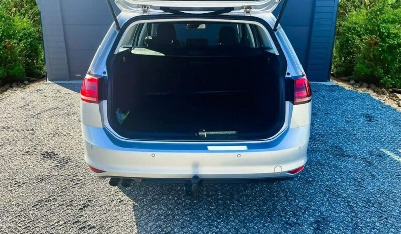 Volkswagen Golf full