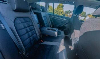 Volkswagen Golf full