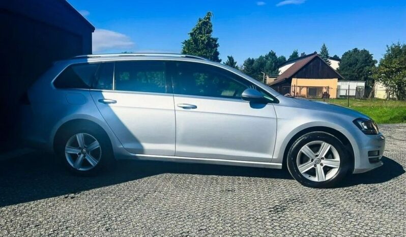 Volkswagen Golf full