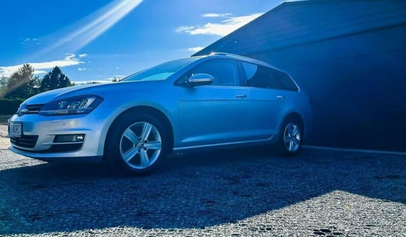 Volkswagen Golf full