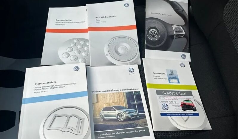 Volkswagen Passat full