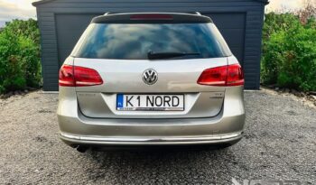 Volkswagen Passat full