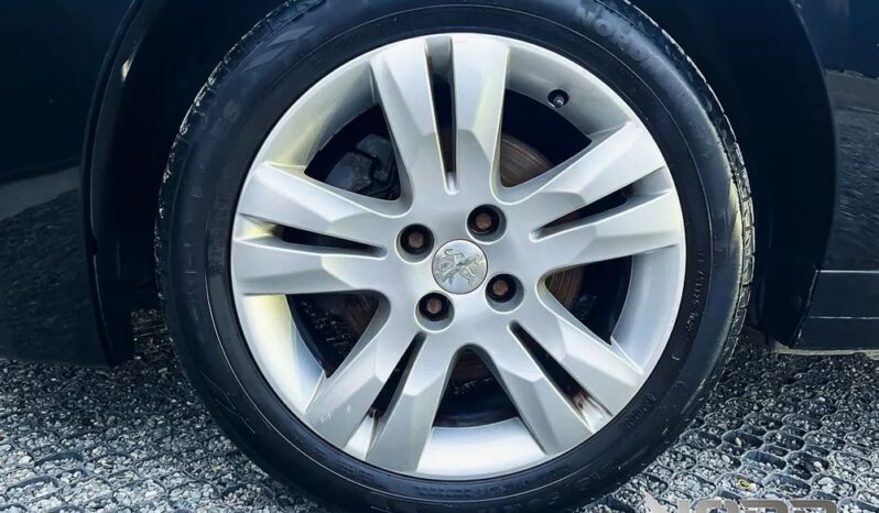 Peugeot 5008 1.6 BlueHDi Style 7os full