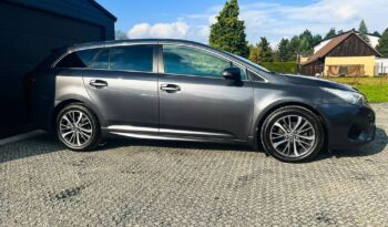 Toyota Avensis 1.6 D-4D Prestige full