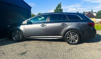Toyota Avensis 1.6 D-4D Prestige full