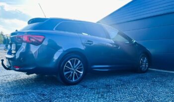 Toyota Avensis 1.6 D-4D Prestige full