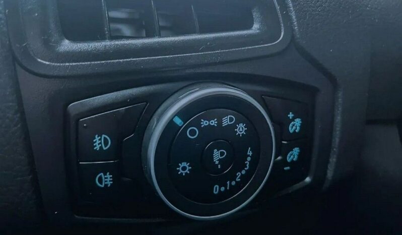 Ford Focus 1.0 EcoBoost Trend full