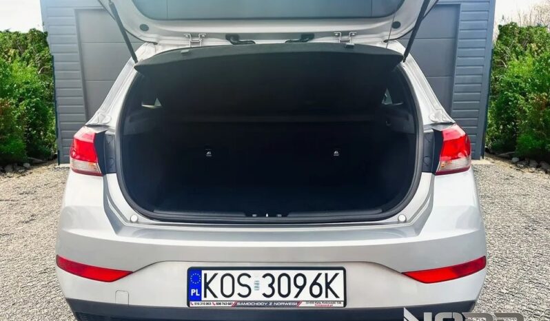 Hyundai i30 1.5 DPI Classic + full