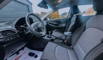 Hyundai i30 1.5 DPI Classic + full