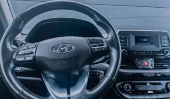 Hyundai i30 1.5 DPI Classic + full
