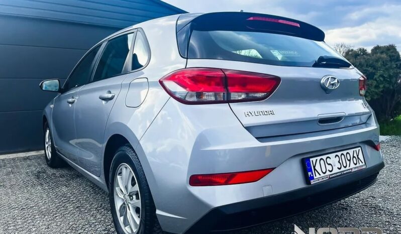 Hyundai i30 1.5 DPI Classic + full