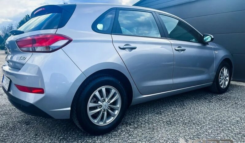 Hyundai i30 1.5 DPI Classic + full