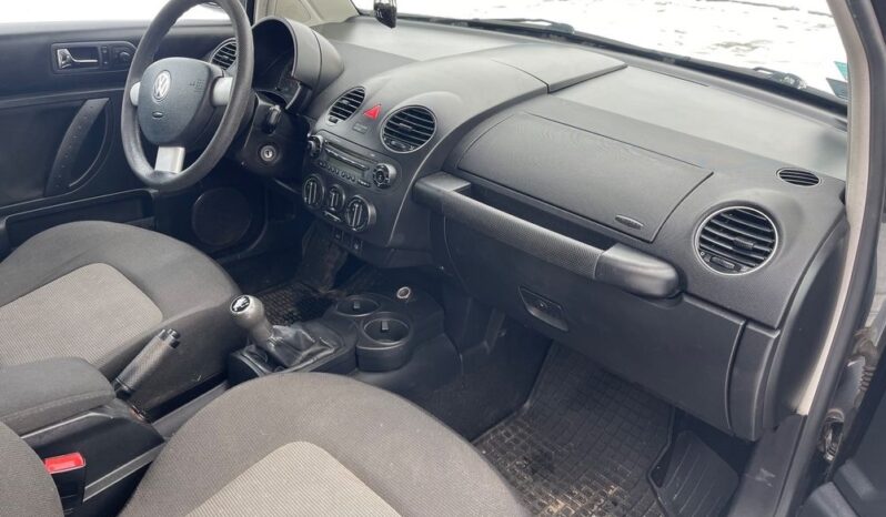 Volkswagen New Beetle 1.9 TDI full