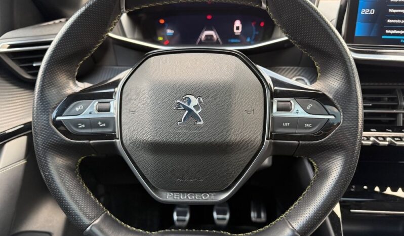 Peugeot 208 full
