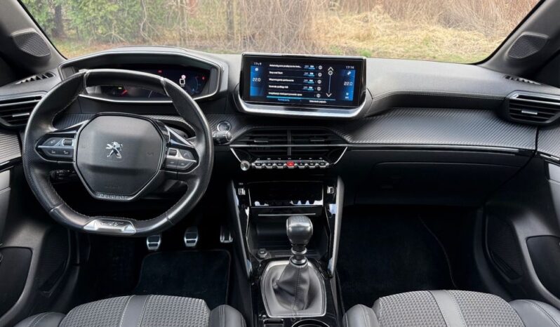 Peugeot 208 full