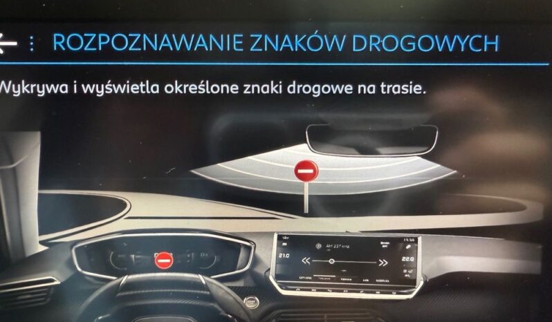 Peugeot 208 full