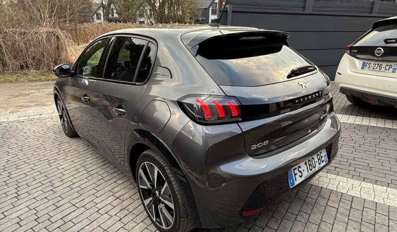 Peugeot 208 full