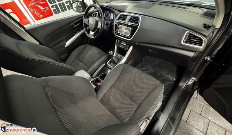 Suzuki SX4 S-Cross full