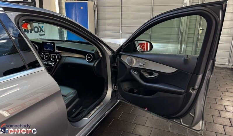 Mercedes-Benz Klasa C full