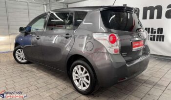 Toyota Verso full