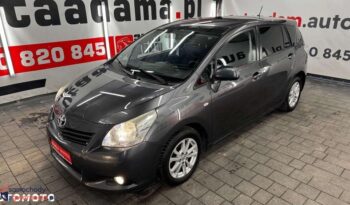 Toyota Verso full