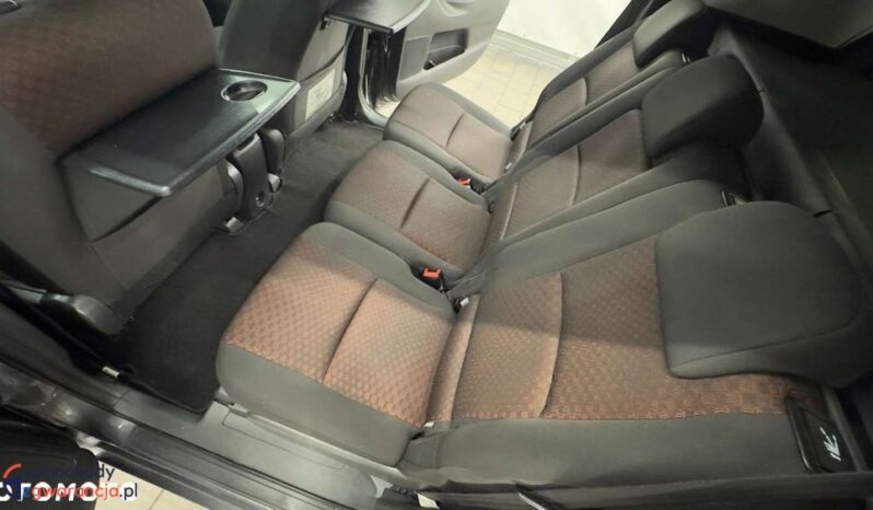 Toyota Verso full