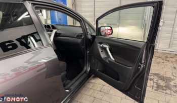 Toyota Verso full