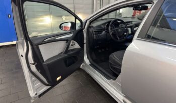 Toyota Avensis full