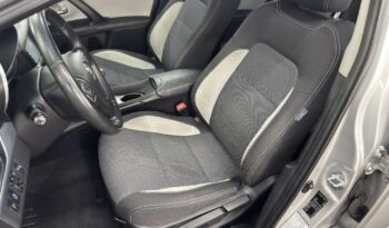 Toyota Avensis full