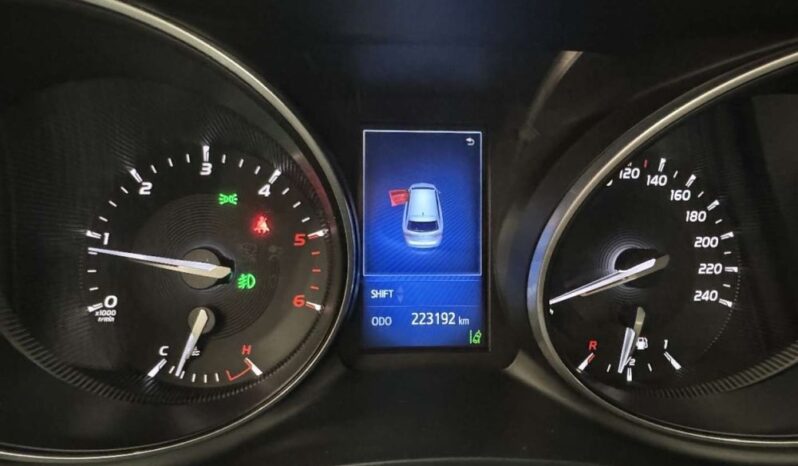 Toyota Avensis full