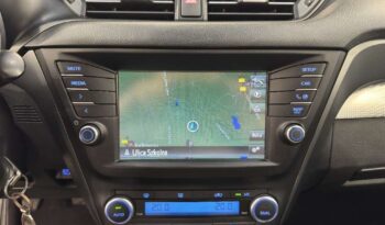 Toyota Avensis full