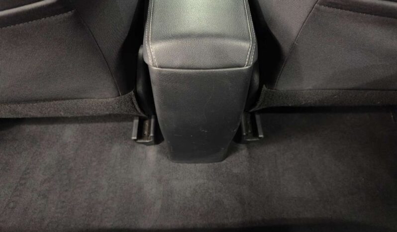 Toyota Avensis full