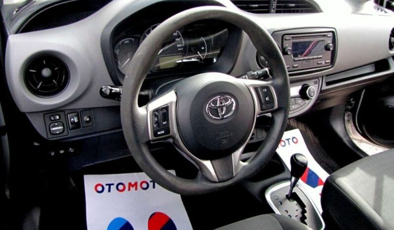 Toyota Yaris Hybrid 100 Active full
