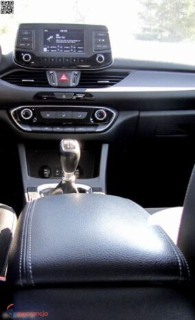 Hyundai i30 full