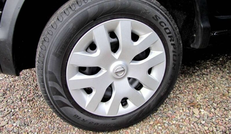 Nissan Qashqai full