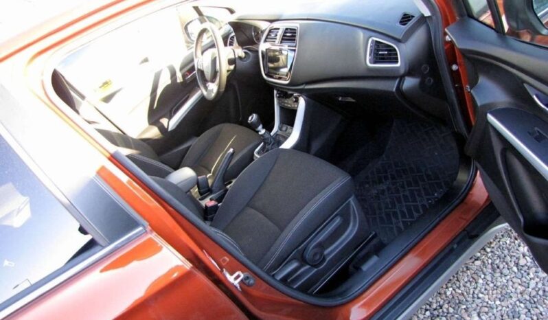 Suzuki SX4 full