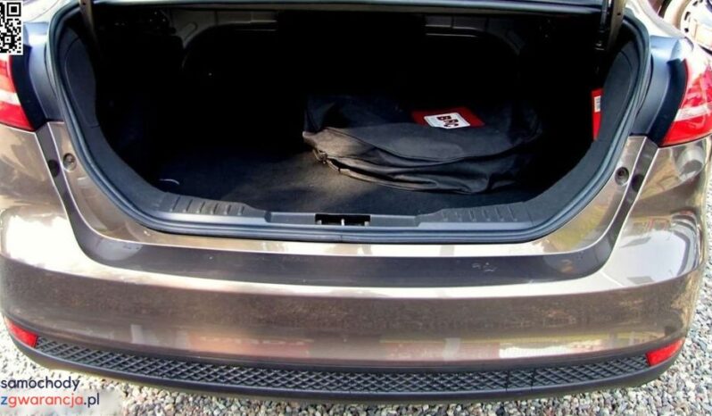 Ford Focus 1.6 Trend full