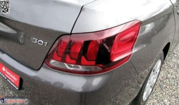 Peugeot 301 full
