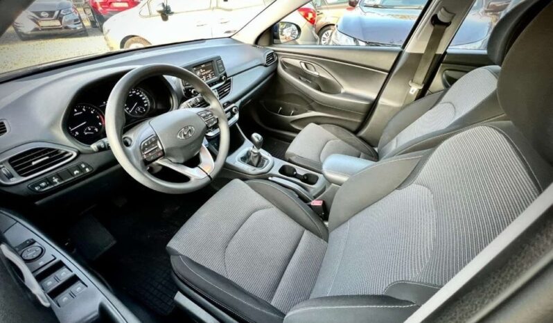 Hyundai i30 full