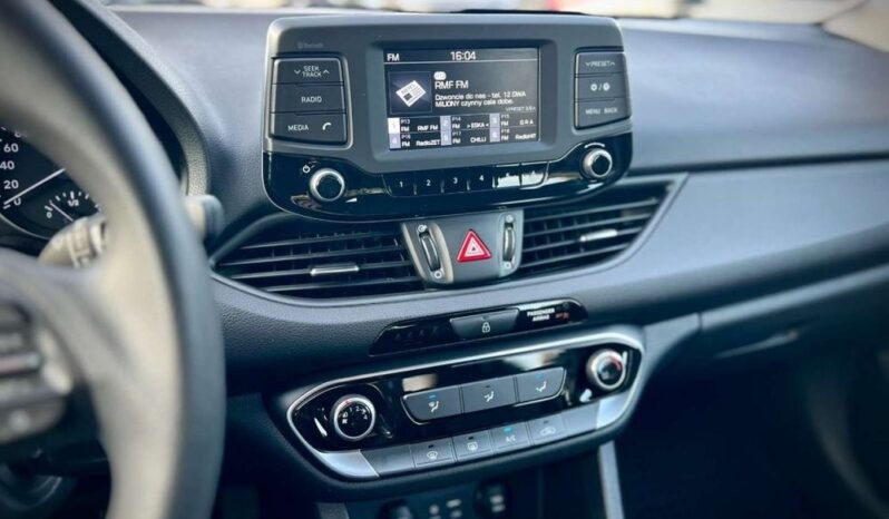 Hyundai i30 full
