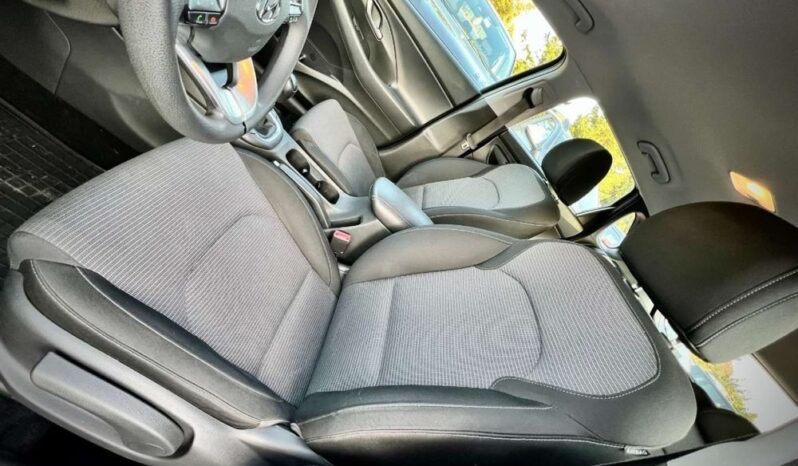 Hyundai i30 full