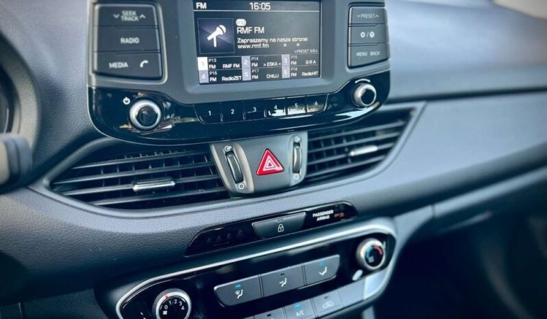 Hyundai i30 full