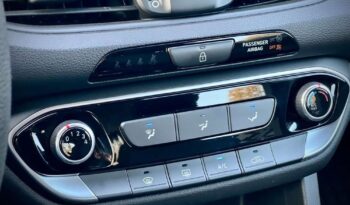 Hyundai i30 full