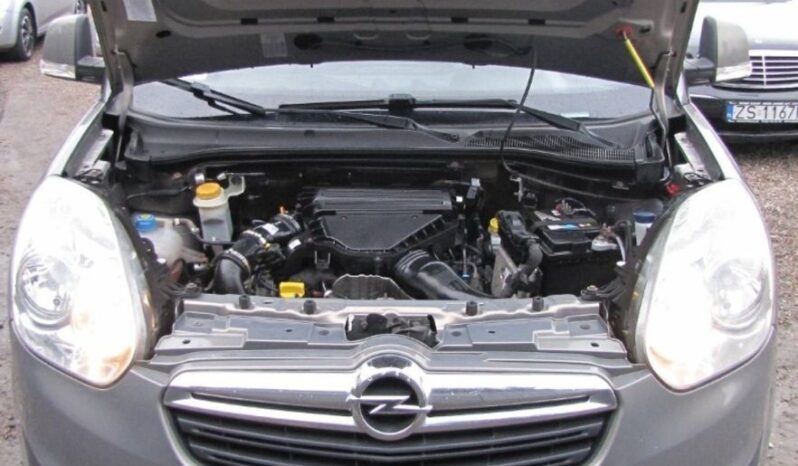 Opel Combo full