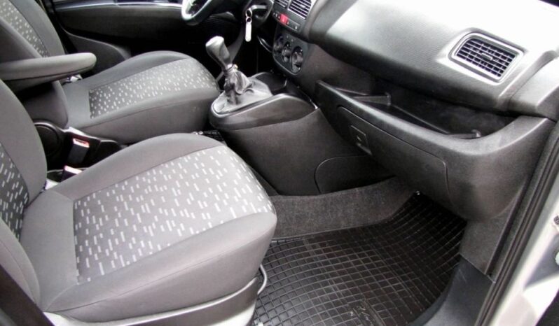 Opel Combo full