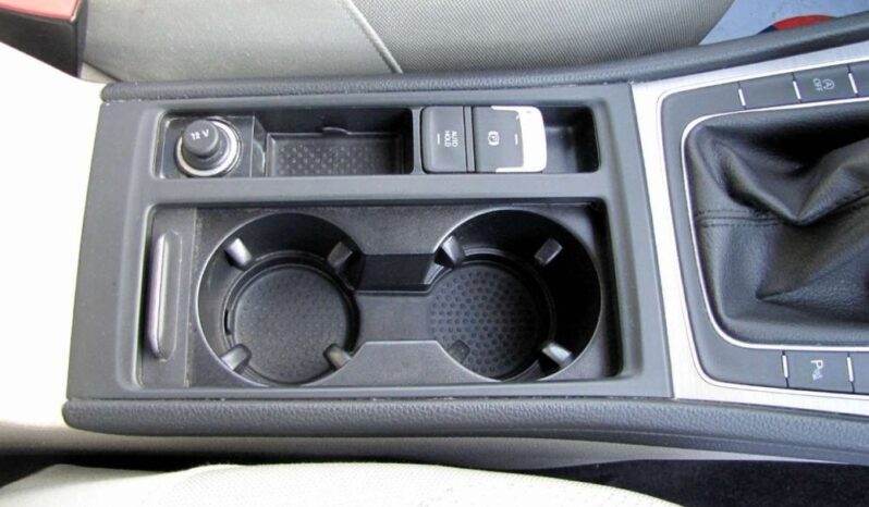 Volkswagen Golf full