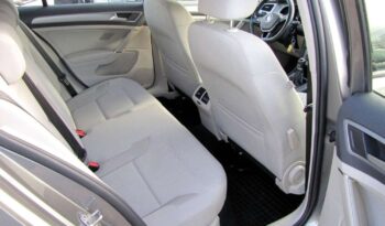 Volkswagen Golf full
