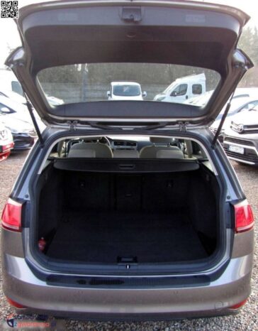 Volkswagen Golf full