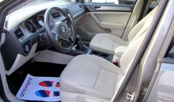 Volkswagen Golf full