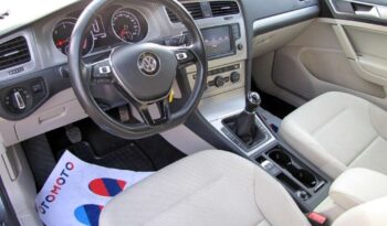 Volkswagen Golf full